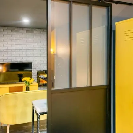 Black & Y'Hello T2 : Wifi/Parking/ 5' Centre-Ville Angoulême Exterior foto