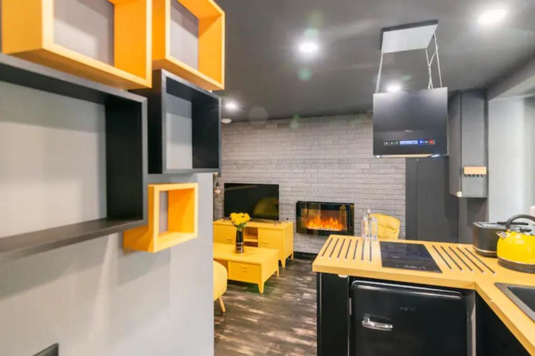 Black & Y'hello T2 : Wifi/parking/ 5' Centre-ville