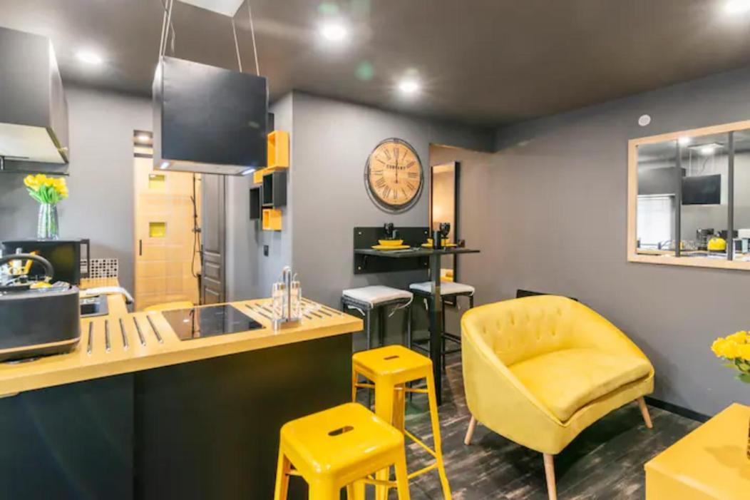 Black & Y'hello T2 : Wifi/parking/ 5' Centre-ville Appartement *