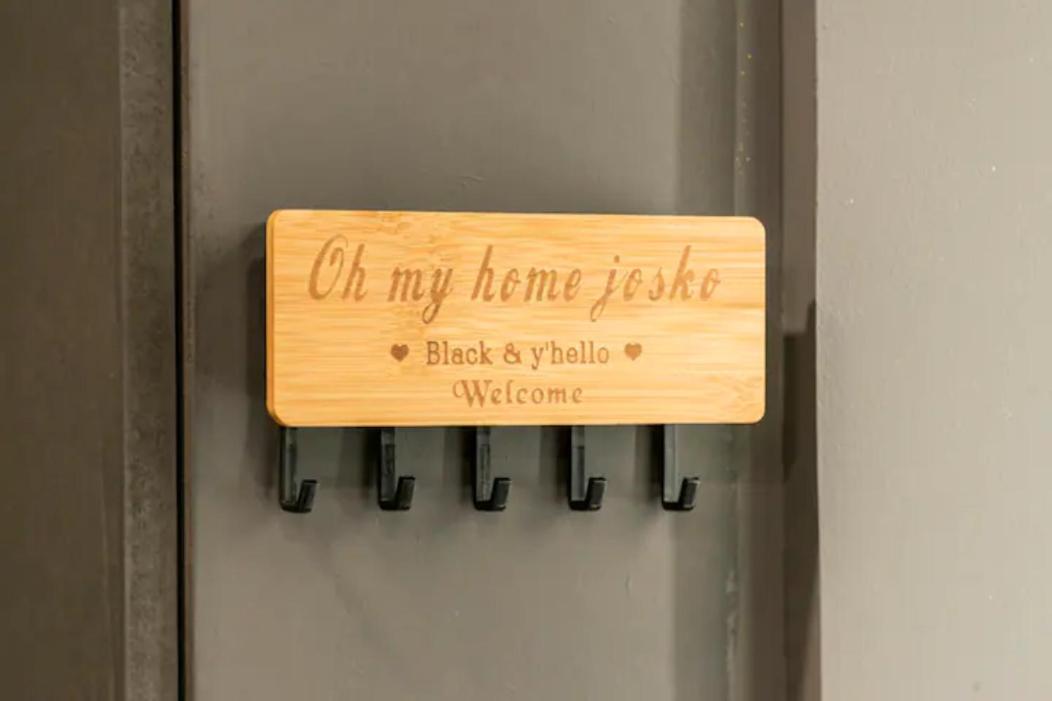 Black & Y'hello T2 : Wifi/parking/ 5' Centre-ville Appartement